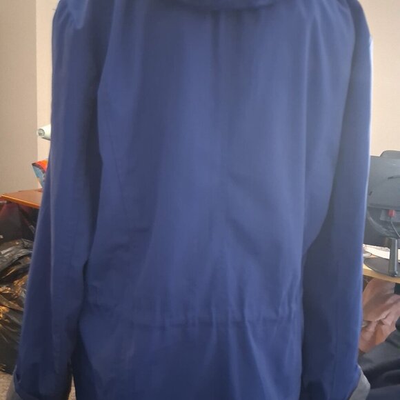 Hooded Water Resistant Utility Trenchcoat Jacket in Royal Blue - Picture 9 of 10